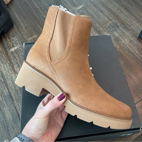 New Naturalizer Cade Chelsea Bootie in Brown Chestnut Women’s Size 8 - Picture 1 of 8
